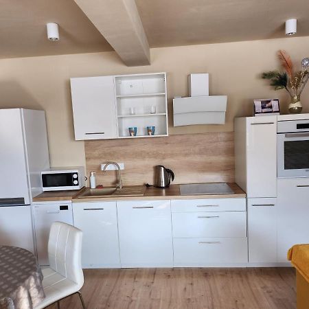 Apartman Greenside Михаловце Экстерьер фото