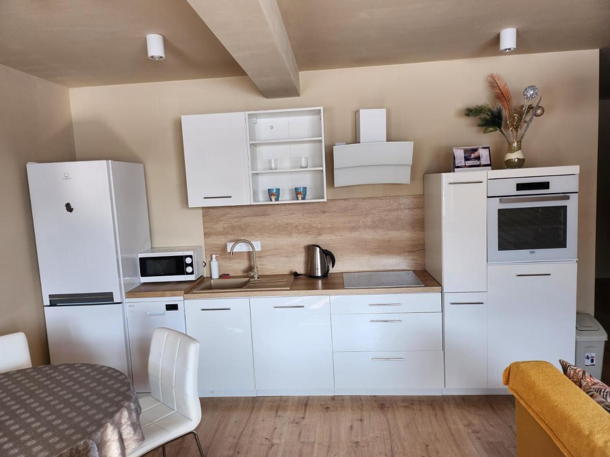 Apartman Greenside Михаловце Экстерьер фото