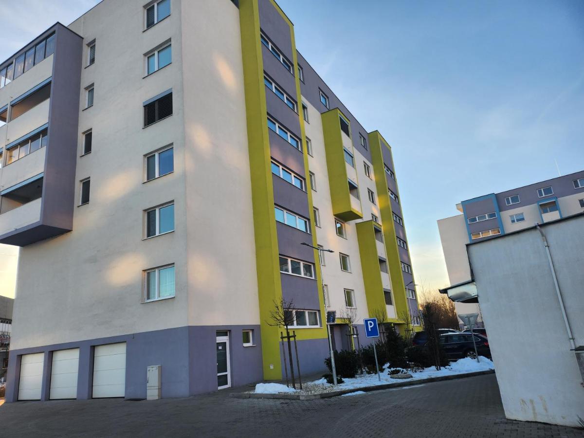 Apartman Greenside Михаловце Экстерьер фото